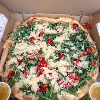 Arugula Pizza (Large 16" (8 Slices)